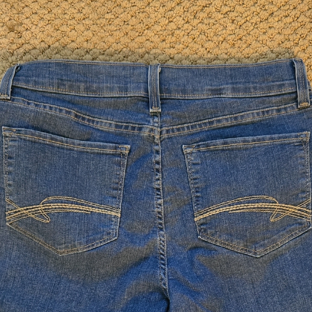 NYDJ Blue Ankle & Cropped Relaxed Fit Jeans Medium Blue Color Size 10 - Picture 10 of 12